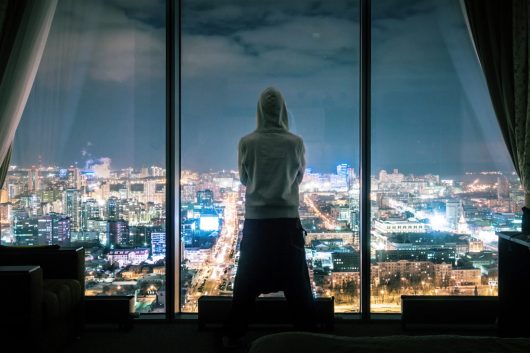 Six Documentaries Showcasing How Investors Waste Money and Strategies to Prevent It