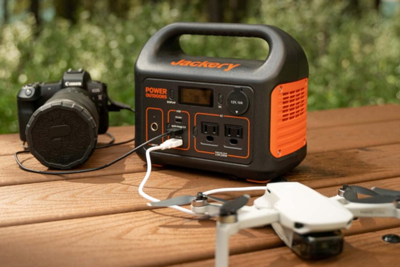 Jackery Lowers Price of Explorer 300 Portable Power Station to Unprecedented Low, Comparable to Compact Power Banks