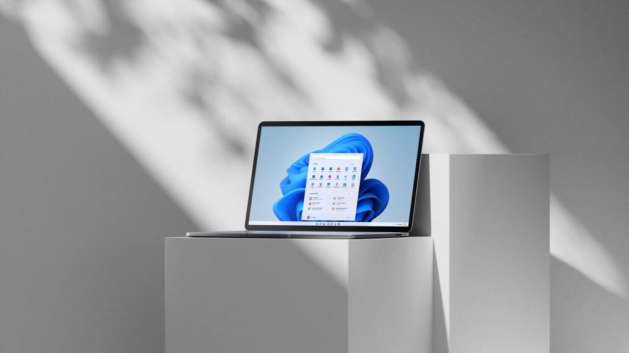 Windows 11 Performance Challenges: Microsoft’s Latest $900 Laptop Encounters Freezing Issues