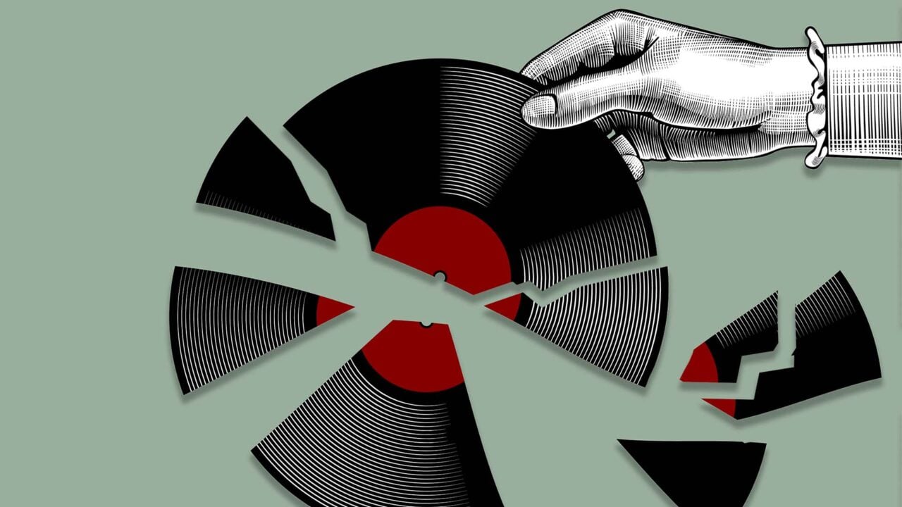 Concerns Expressed by Physical Media Fans Regarding Expensive Vinyl Records With Incomplete Tracks: ‘A Bait-and-Switch Is Unacceptable’